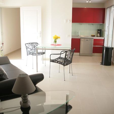 Le Vieux Port Apartments Cannes Zimmer foto