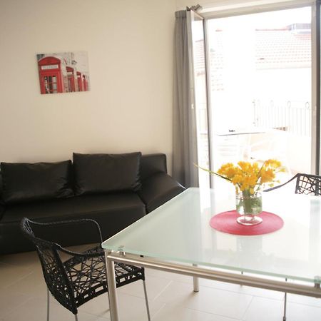 Le Vieux Port Apartments Cannes Zimmer foto
