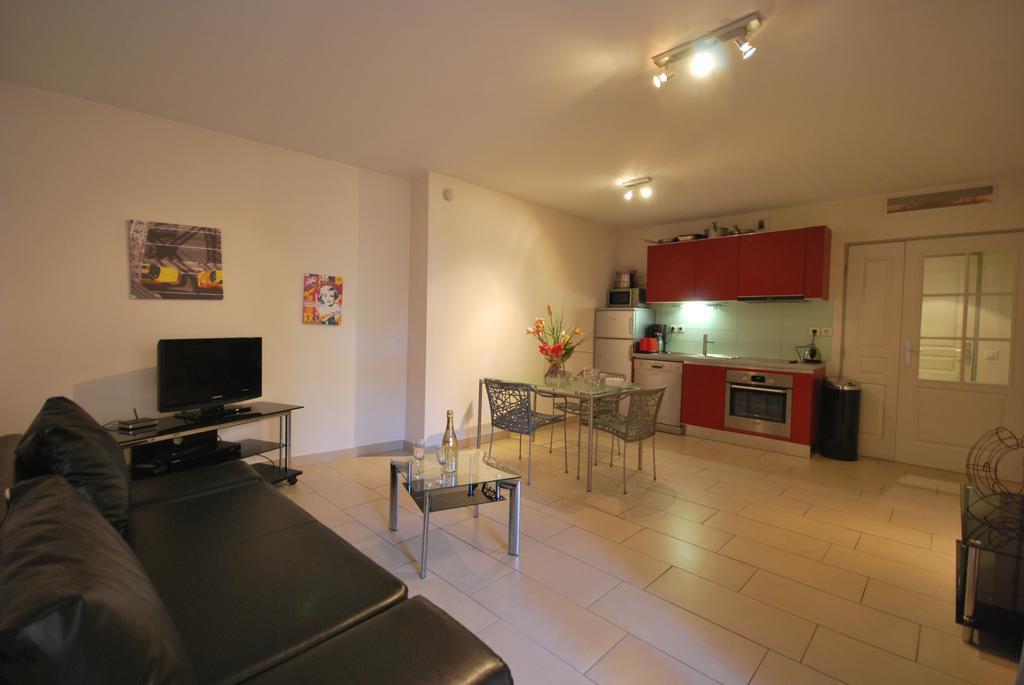 Le Vieux Port Apartments Cannes Exterior foto